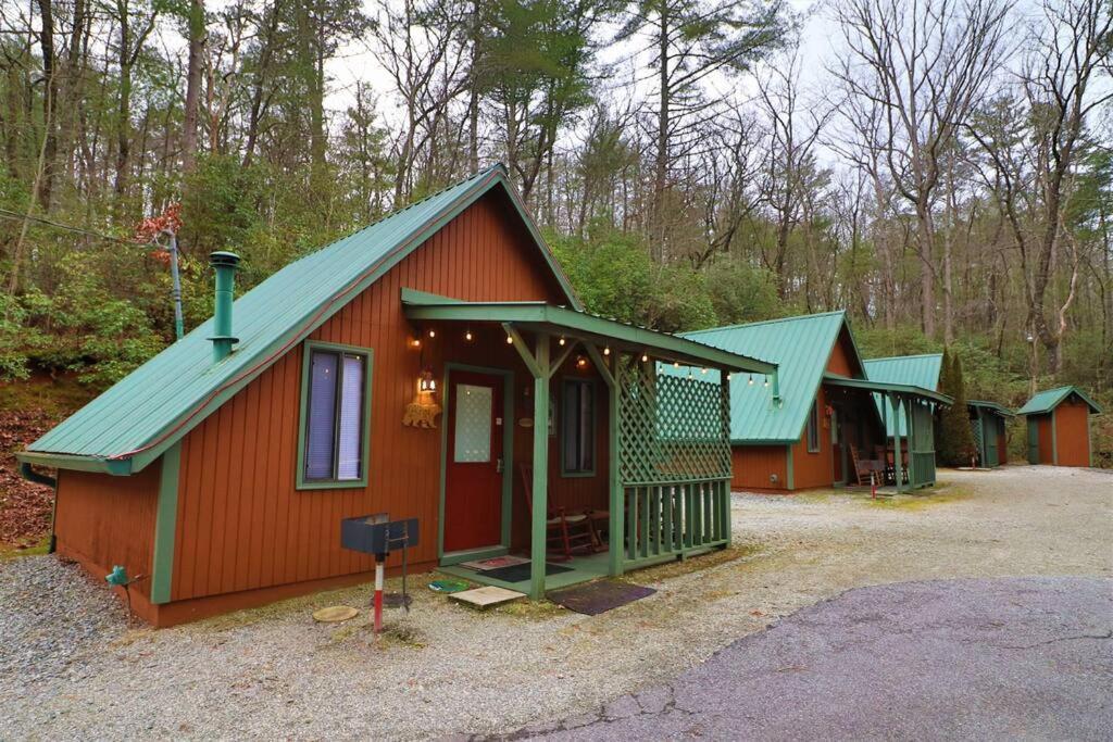 Cozy Cabin W/ Fireplace 3 Minutes To Helen! #2. Εξωτερικό φωτογραφία